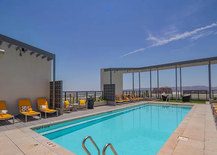 Dt High-rise Parking Included Pool Gym